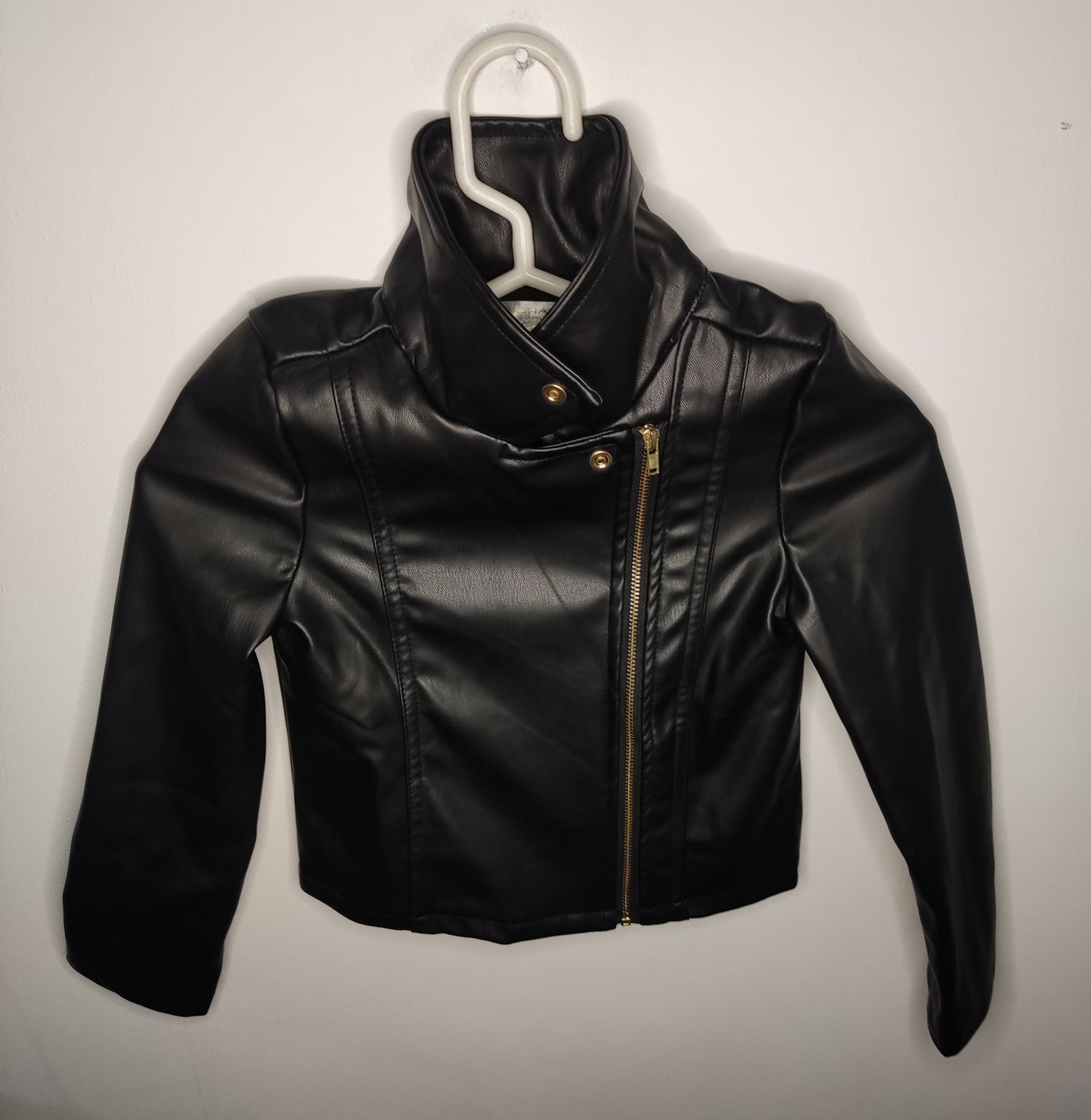 Casaca de Cuero Sintético para Niña - Estilo Rebelde con Clase